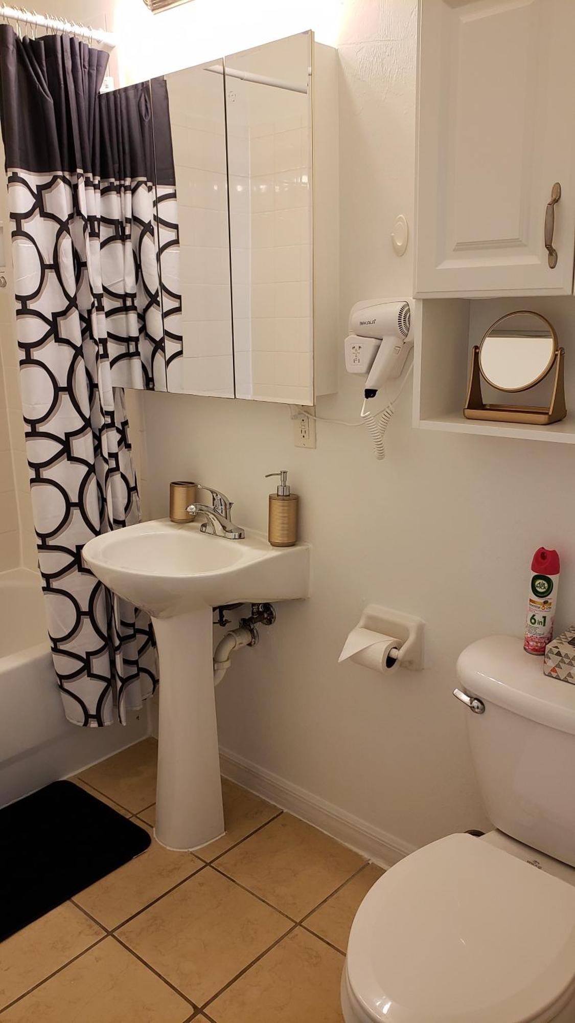2 Master Suite Apartment Near North Florida Regional Med, Uf Health, & Mall غينزفيل، فلوريدا المظهر الخارجي الصورة